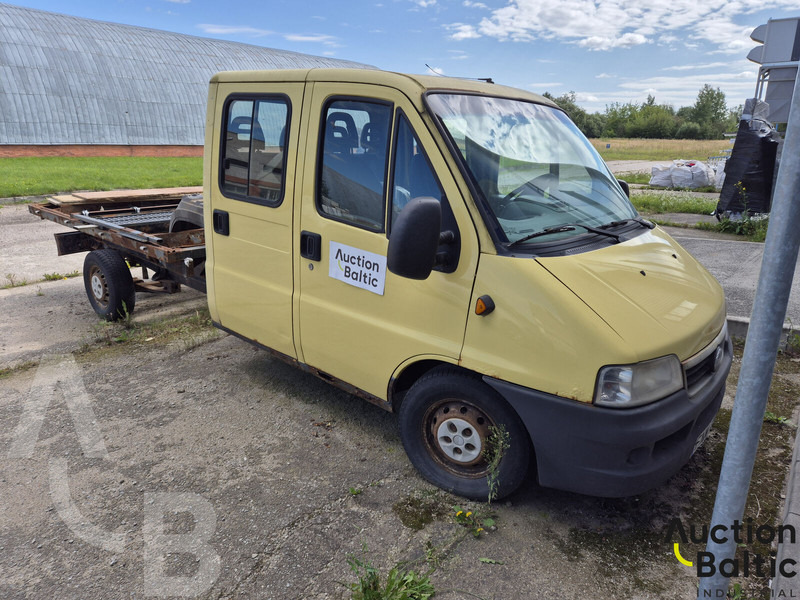 Fiat Ducato - الشاحنات الصغيرة, الشاحنات الصغيرة كابينة مزدوجة: صور 1 Fiat Ducato - الشاحنات الصغيرة, الشاحنات الصغيرة كابينة مزدوجة: صور 1