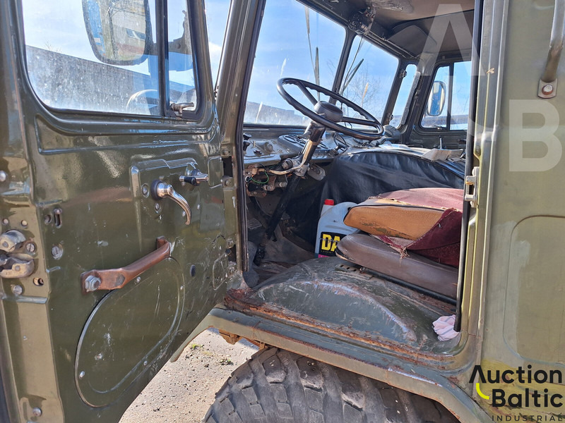 GAZ Gaz 66 - بصندوق مغلق شاحنة: صور 5 GAZ Gaz 66 - بصندوق مغلق شاحنة: صور 5