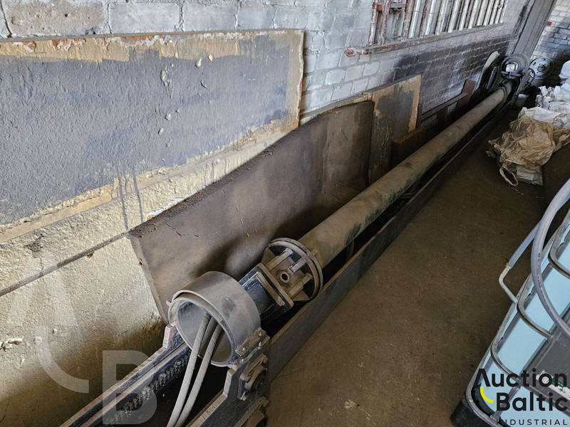 Horizontal-vertical drilling device - آلة حفر: صور 1 Horizontal-vertical drilling device - آلة حفر: صور 1