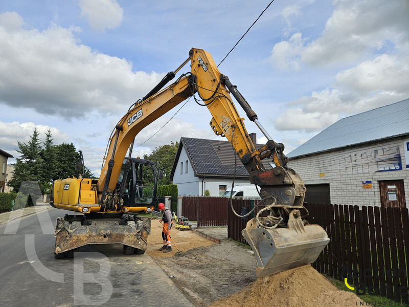 JCB JS 160 W - حفارة على عجلات: صور 3 JCB JS 160 W - حفارة على عجلات: صور 3