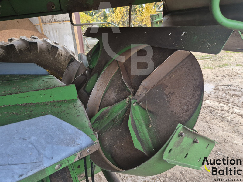 حصادة شاملة لنقل الطعام John Deere 9540: صور 18 حصادة شاملة لنقل الطعام John Deere 9540: صور 18