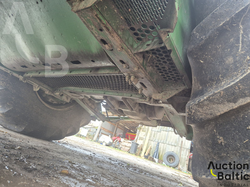 حصادة شاملة لنقل الطعام John Deere 9540: صور 15 حصادة شاملة لنقل الطعام John Deere 9540: صور 15