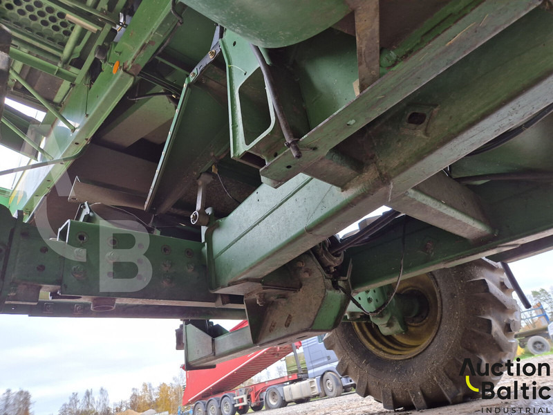 حصادة شاملة لنقل الطعام John Deere 9540: صور 11 حصادة شاملة لنقل الطعام John Deere 9540: صور 11