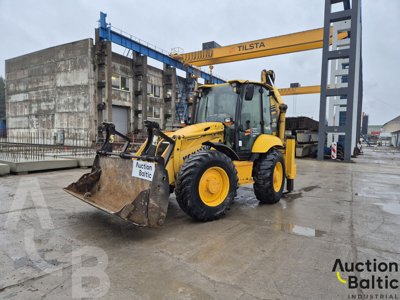 Komatsu WB93S-5 - حفار متعدد الاستخدام: صور 2 Komatsu WB93S-5 - حفار متعدد الاستخدام: صور 2