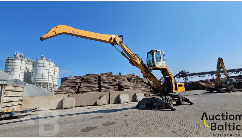 Liebherr A 924 C Litronic - حفارة على عجلات: صور 1 Liebherr A 924 C Litronic - حفارة على عجلات: صور 1
