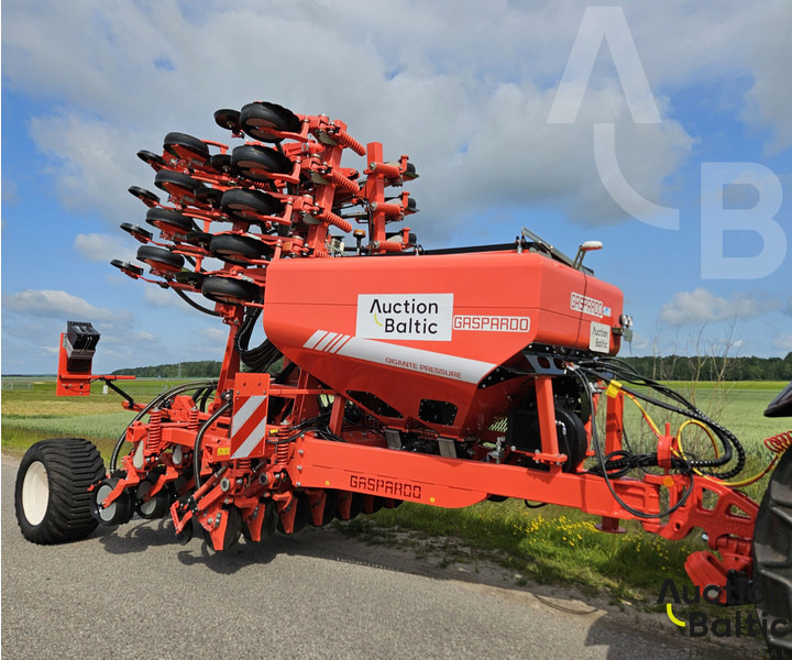 Maschio Giganten 600 33 RO - الة بذر: صور 1 Maschio Giganten 600 33 RO - الة بذر: صور 1