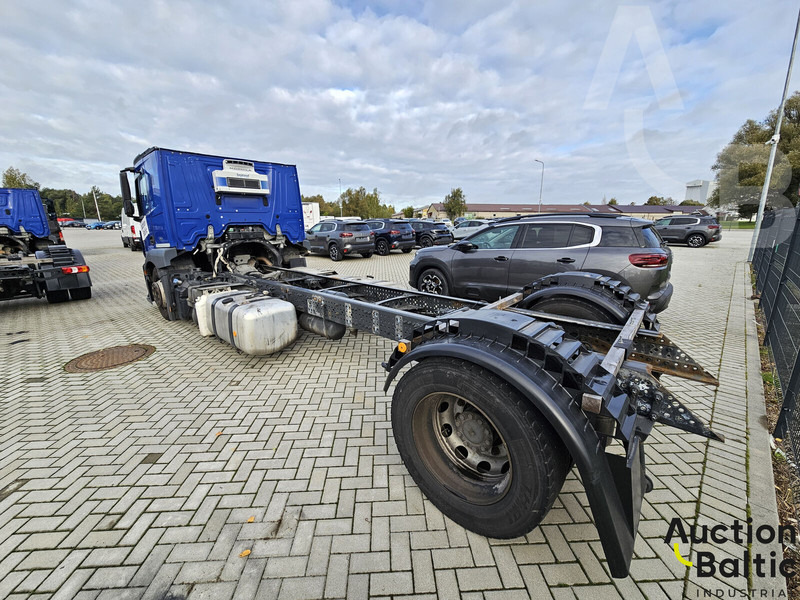 Mercedes-Benz Actros 1843 - الشاسيه شاحنة: صور 4 Mercedes-Benz Actros 1843 - الشاسيه شاحنة: صور 4