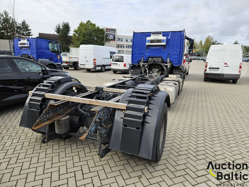 Mercedes-Benz Actros 1843 - الشاسيه شاحنة: صور 4 Mercedes-Benz Actros 1843 - الشاسيه شاحنة: صور 4