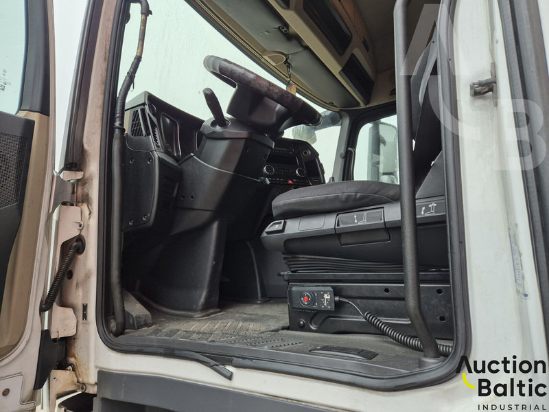 Mercedes-Benz Actros 1845 - شاحنة جرار: صور 5 Mercedes-Benz Actros 1845 - شاحنة جرار: صور 5