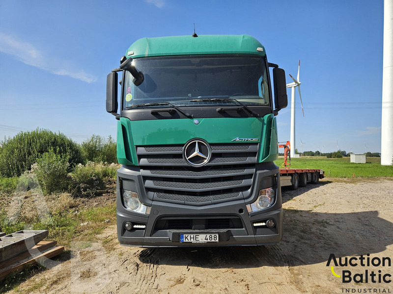 Mercedes-Benz Actros 1845 - شاحنة جرار: صور 3 Mercedes-Benz Actros 1845 - شاحنة جرار: صور 3