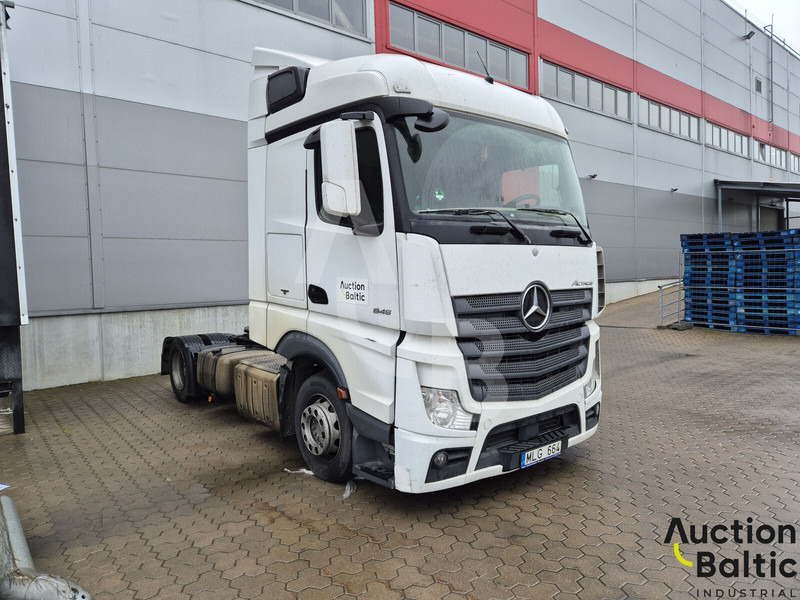Mercedes-Benz Actros 1845 - شاحنة جرار: صور 2 Mercedes-Benz Actros 1845 - شاحنة جرار: صور 2