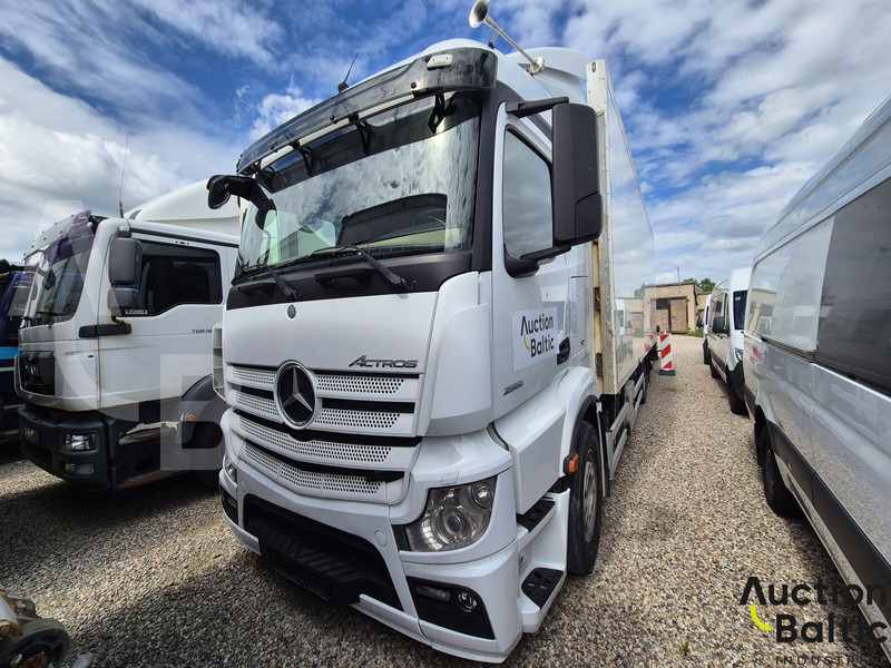 Mercedes-Benz Actros 2551 - بصندوق مغلق شاحنة: صور 1 Mercedes-Benz Actros 2551 - بصندوق مغلق شاحنة: صور 1