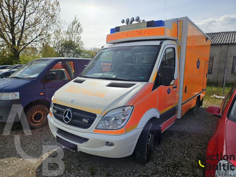 Mercedes-Benz Sprinter - سيارة إسعاف: صور 2 Mercedes-Benz Sprinter - سيارة إسعاف: صور 2