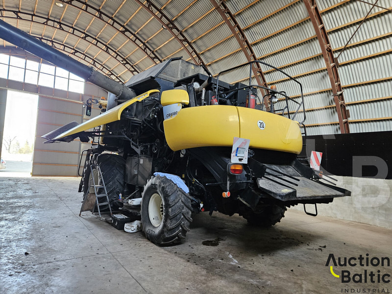 New Holland CR 9080 - حصادة شاملة: صور 3 New Holland CR 9080 - حصادة شاملة: صور 3