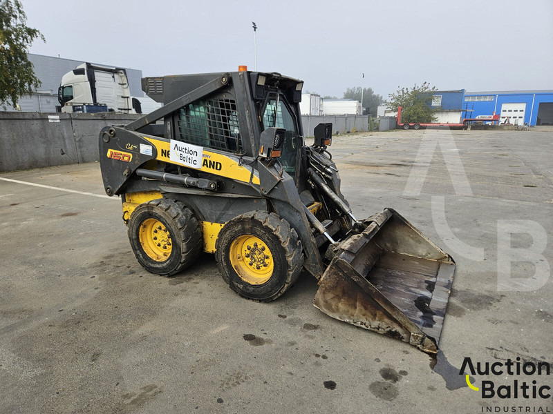 New Holland LS 160 - شيول صغير: صور 1 New Holland LS 160 - شيول صغير: صور 1