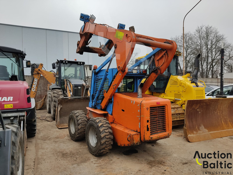 New Holland LS 185 B - شيول صغير: صور 3 New Holland LS 185 B - شيول صغير: صور 3