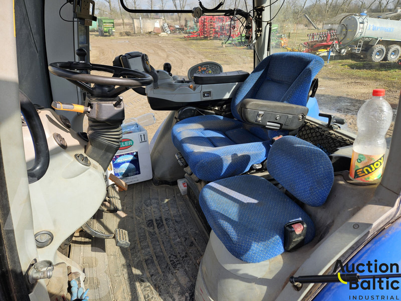 New Holland T 8.390 - جرار: صور 5 New Holland T 8.390 - جرار: صور 5