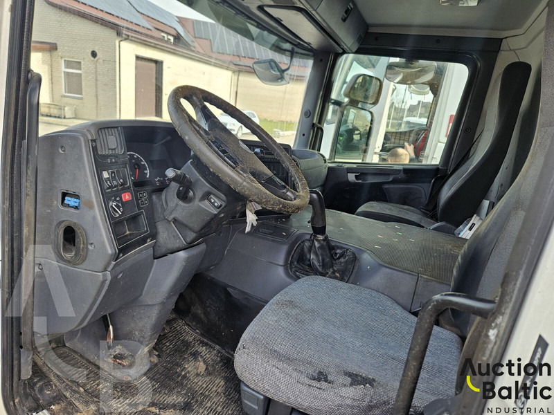 Scania P 230 - شاحنة صهريج: صور 5 Scania P 230 - شاحنة صهريج: صور 5