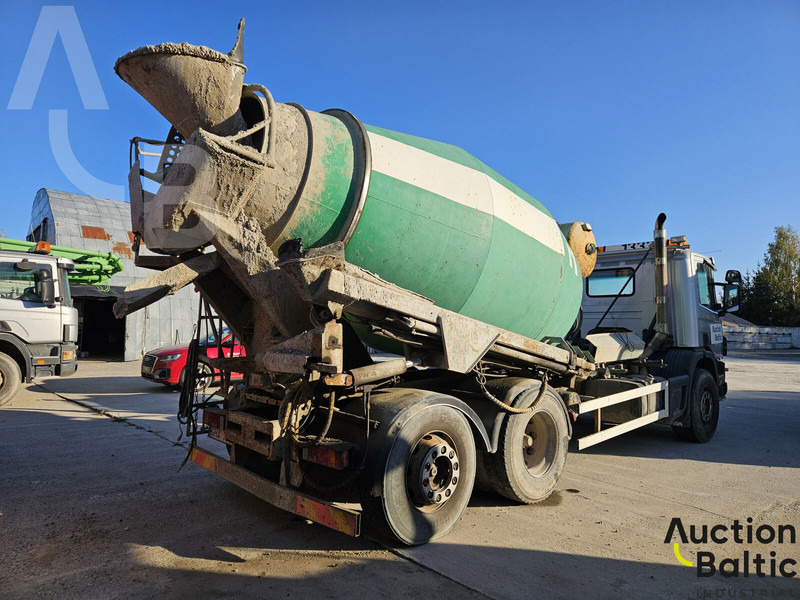 Scania P 94 GB - شاحنة خلاطة خرسانة: صور 4 Scania P 94 GB - شاحنة خلاطة خرسانة: صور 4