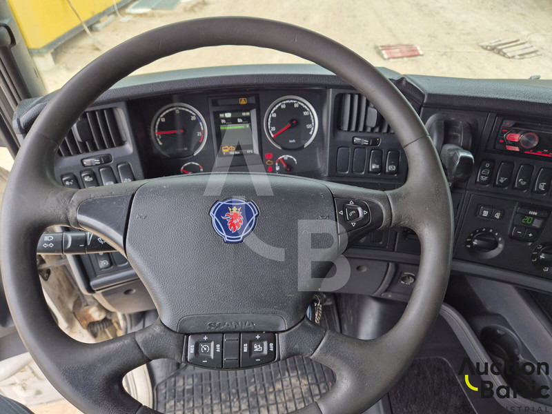 شاحنة جرار Scania R 410: صور 8