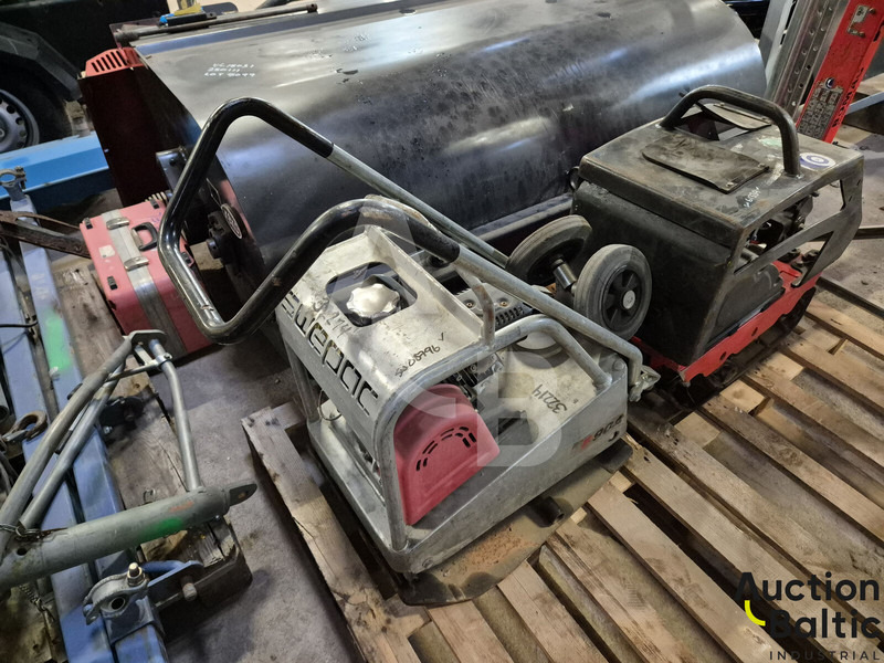 Swepac F.90A - صفائح اهتزازية: صور 2 Swepac F.90A - صفائح اهتزازية: صور 2