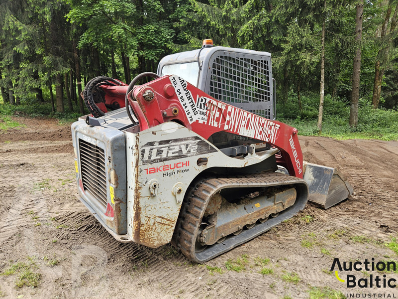 Takeuchi TL12V-2 - اللودر المجنزر: صور 3 Takeuchi TL12V-2 - اللودر المجنزر: صور 3