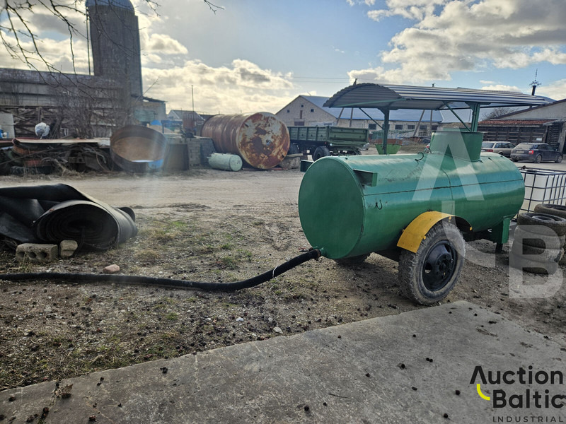 Trailer with tank - مقطورة صهريج: صور 2 Trailer with tank - مقطورة صهريج: صور 2