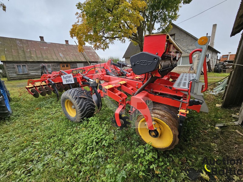Vaderstad TD300 - الة بذر: صور 3 Vaderstad TD300 - الة بذر: صور 3