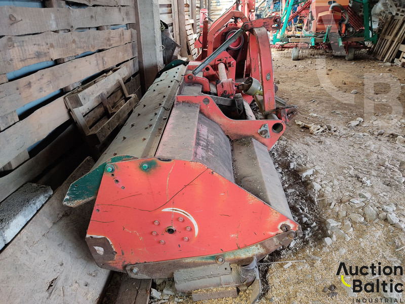 Vogel & Noot TST 300 - التقطيع جزازة/ ماكينات قطع الحشائش: صور 4 Vogel & Noot TST 300 - التقطيع جزازة/ ماكينات قطع الحشائش: صور 4