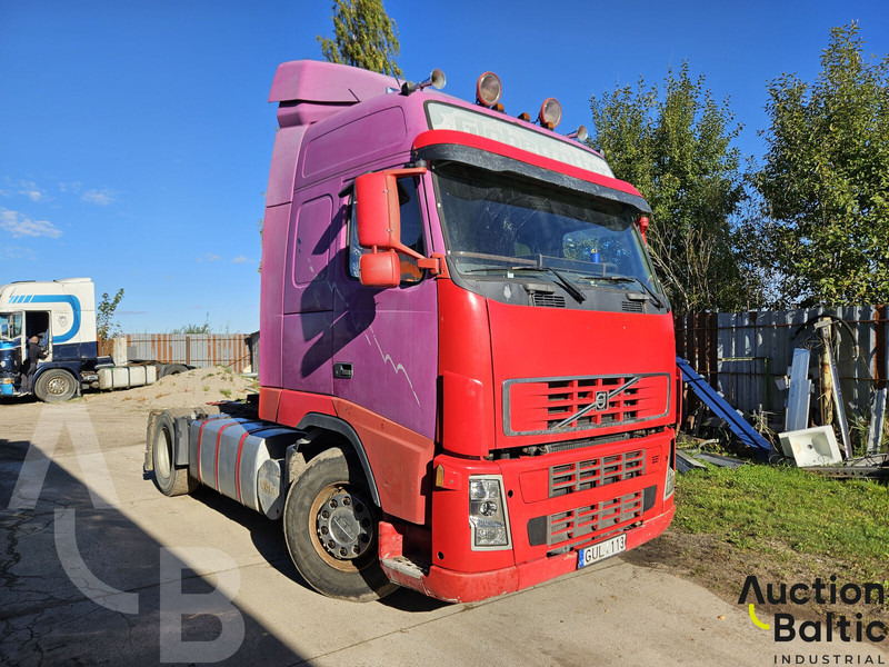 Volvo FH12 - شاحنة جرار: صور 2 Volvo FH12 - شاحنة جرار: صور 2