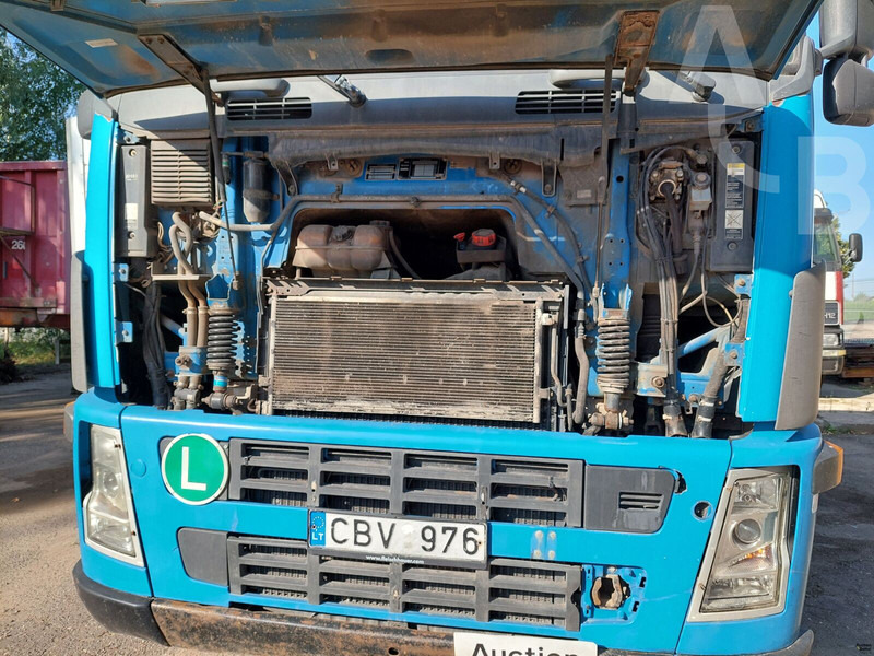 Volvo FH12 - شاحنة قطع الأشجار: صور 5 Volvo FH12 - شاحنة قطع الأشجار: صور 5