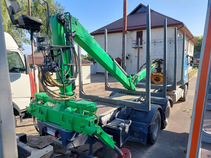 Volvo FH12 - شاحنة قطع الأشجار: صور 3 Volvo FH12 - شاحنة قطع الأشجار: صور 3