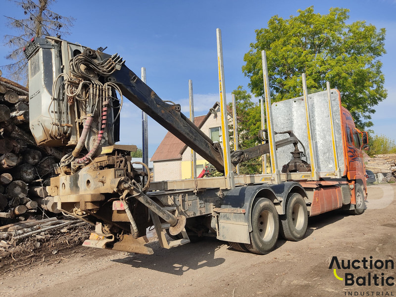 Volvo FH16 - شاحنة قطع الأشجار, شاحنة كرين: صور 3 Volvo FH16 - شاحنة قطع الأشجار, شاحنة كرين: صور 3