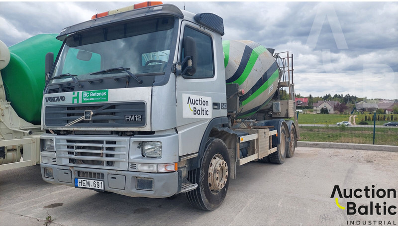 Volvo FM12 - شاحنة خلاطة خرسانة: صور 1 Volvo FM12 - شاحنة خلاطة خرسانة: صور 1