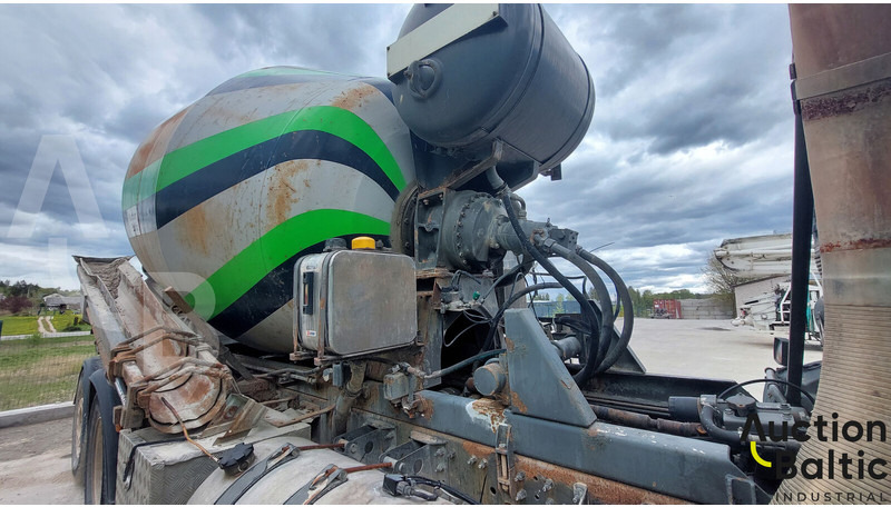 Volvo FM12 - شاحنة خلاطة خرسانة: صور 3 Volvo FM12 - شاحنة خلاطة خرسانة: صور 3