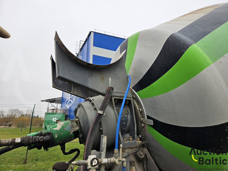 Volvo FM9 - شاحنة خلاطة خرسانة: صور 5 Volvo FM9 - شاحنة خلاطة خرسانة: صور 5