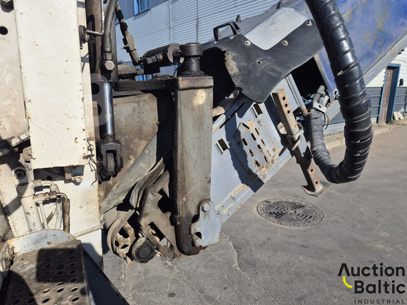 آلة أسفلت Wirtgen W50DC: صور 16