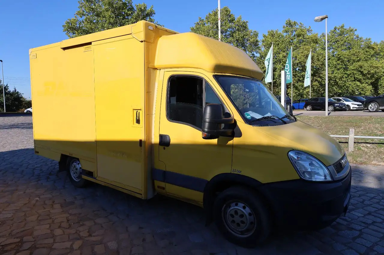 Iveco Daily/ Regalsystem/Luftfeder/KURZ/1. Hand - الشاحنات الصغيرة صندوق مغلق: صور 3 Iveco Daily/ Regalsystem/Luftfeder/KURZ/1. Hand - الشاحنات الصغيرة صندوق مغلق: صور 3