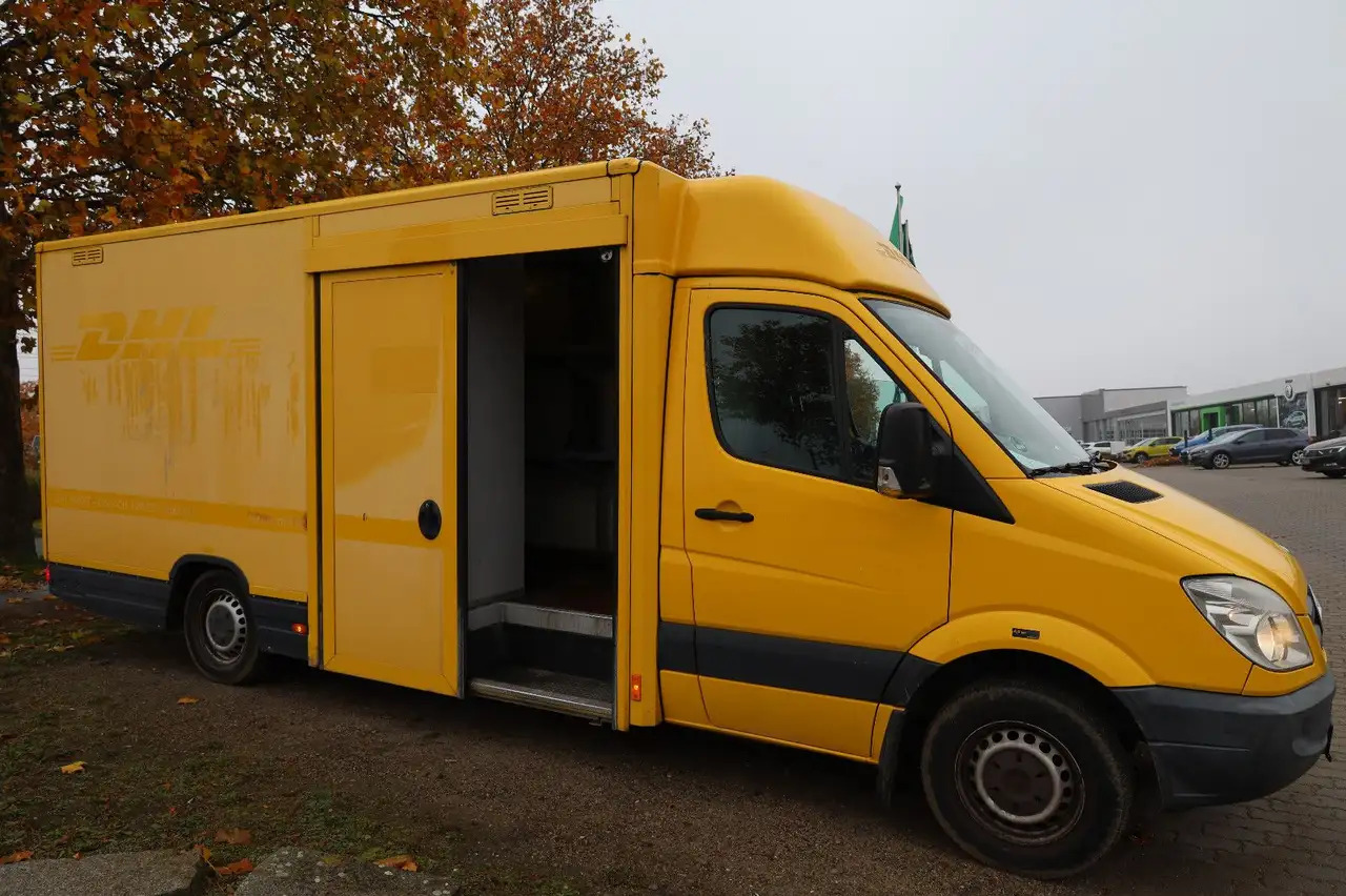 Mercedes-Benz Sprinter II Pritsche/ Koffer/Regalsystem - الشاحنات الصغيرة صندوق مغلق: صور 5 Mercedes-Benz Sprinter II Pritsche/ Koffer/Regalsystem - الشاحنات الصغيرة صندوق مغلق: صور 5