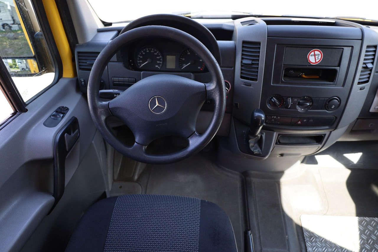 Mercedes-Benz Sprinter II Pritsche/ Koffer/Regalsystem - الشاحنات الصغيرة صندوق مغلق: صور 3 Mercedes-Benz Sprinter II Pritsche/ Koffer/Regalsystem - الشاحنات الصغيرة صندوق مغلق: صور 3