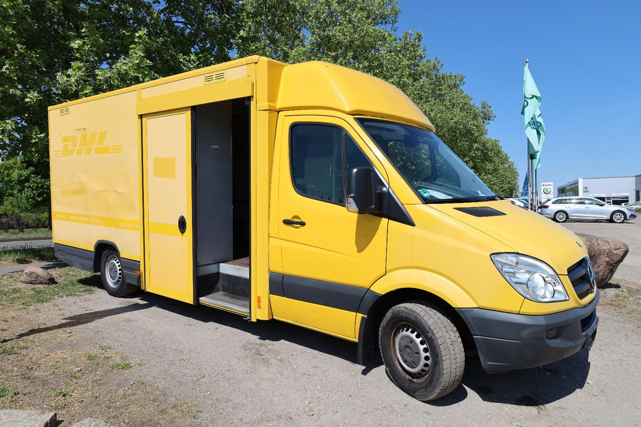 Mercedes-Benz Sprinter II Pritsche/ Koffer/Regalsystem - الشاحنات الصغيرة صندوق مغلق: صور 5 Mercedes-Benz Sprinter II Pritsche/ Koffer/Regalsystem - الشاحنات الصغيرة صندوق مغلق: صور 5