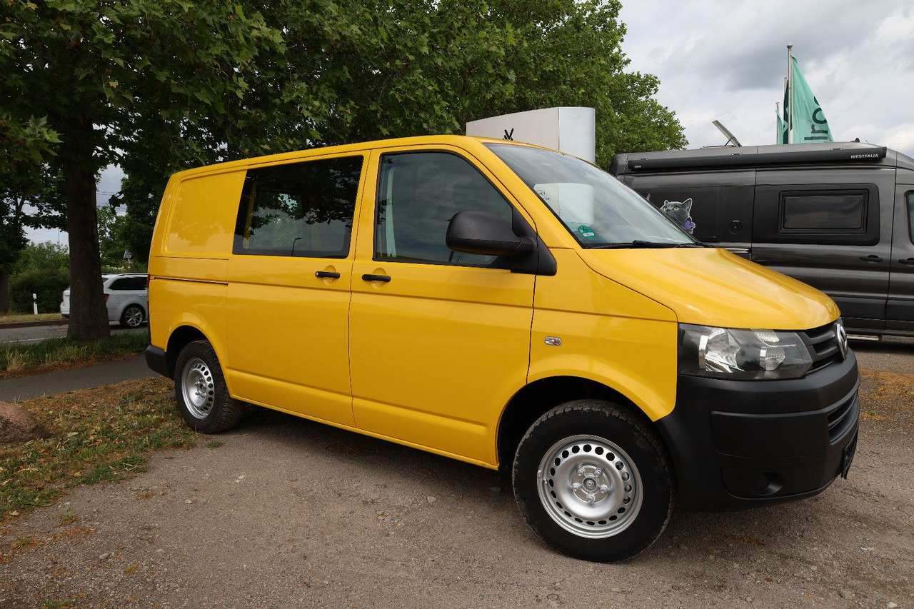 Volkswagen T5 Transporter Kasten-Kombi 2.0 TDI/EU5 - فان المدمجة: صور 1 Volkswagen T5 Transporter Kasten-Kombi 2.0 TDI/EU5 - فان المدمجة: صور 1