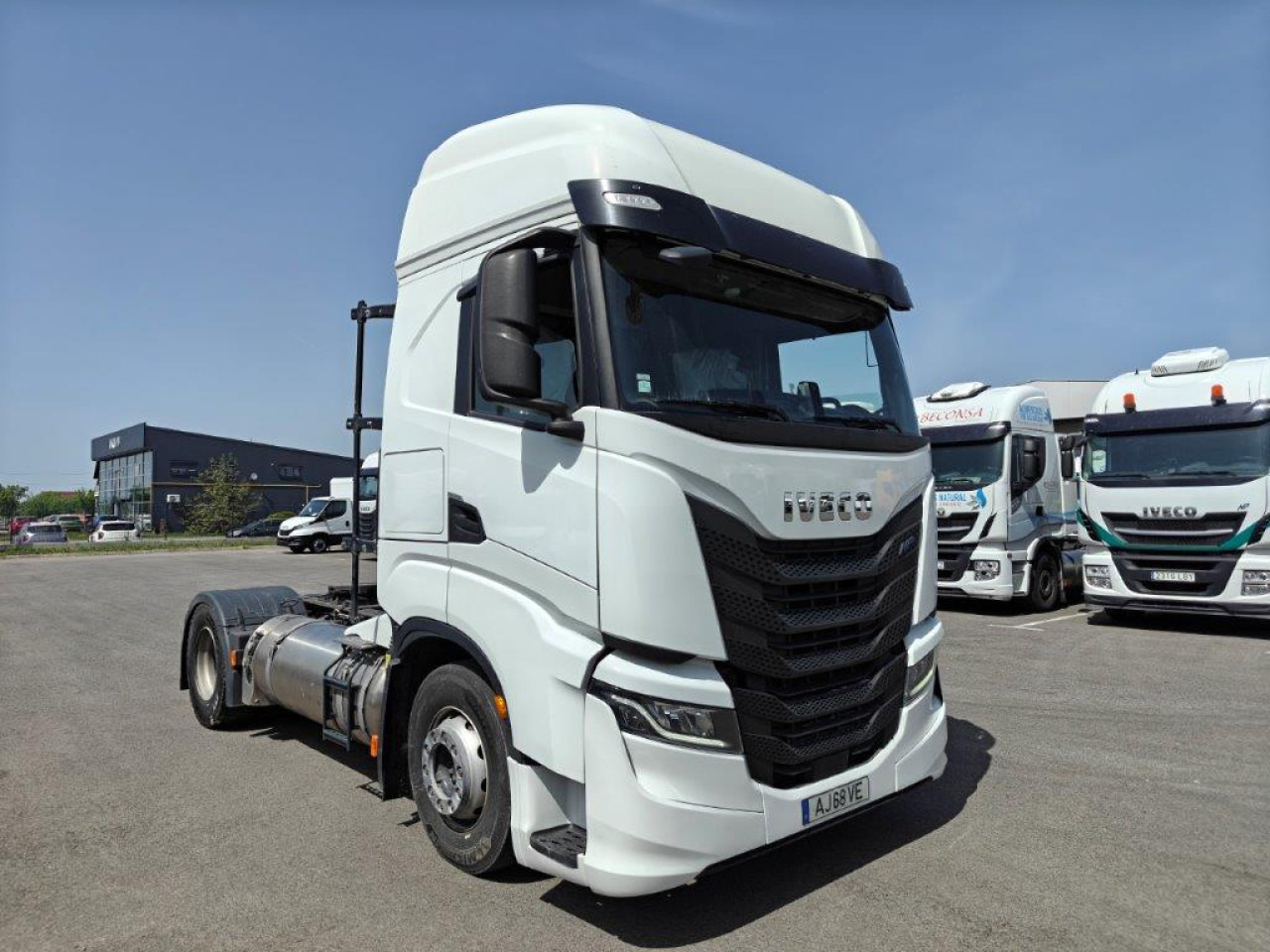 IVECO S-Way AS440S46T/P2LNG Euro6 Intarder Klima - شاحنة جرار: صور 1 IVECO S-Way AS440S46T/P2LNG Euro6 Intarder Klima - شاحنة جرار: صور 1