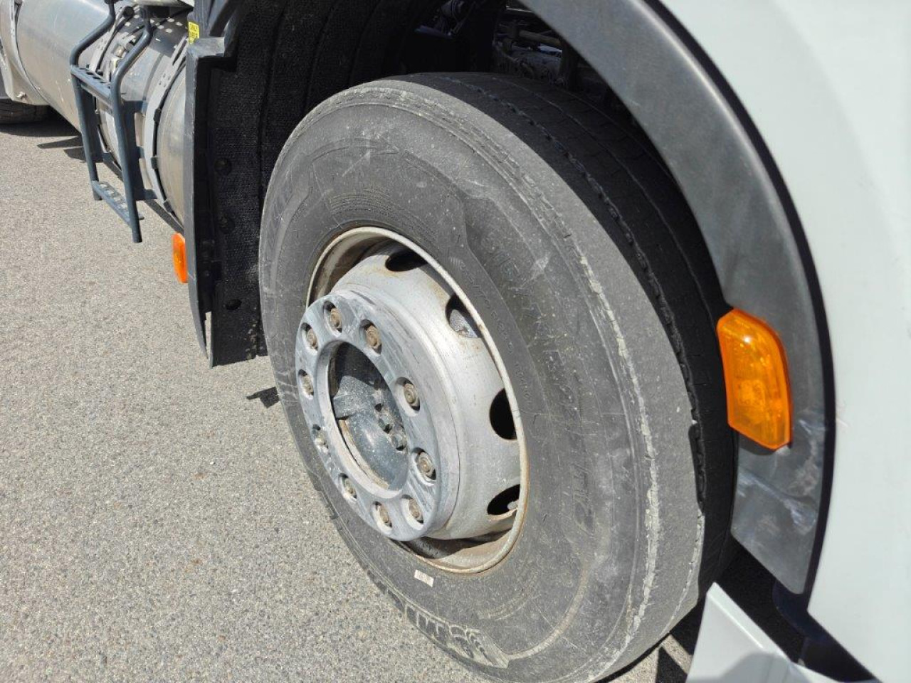 IVECO S-Way AS440S46T/P2LNG Euro6 Intarder Klima - شاحنة جرار: صور 2 IVECO S-Way AS440S46T/P2LNG Euro6 Intarder Klima - شاحنة جرار: صور 2