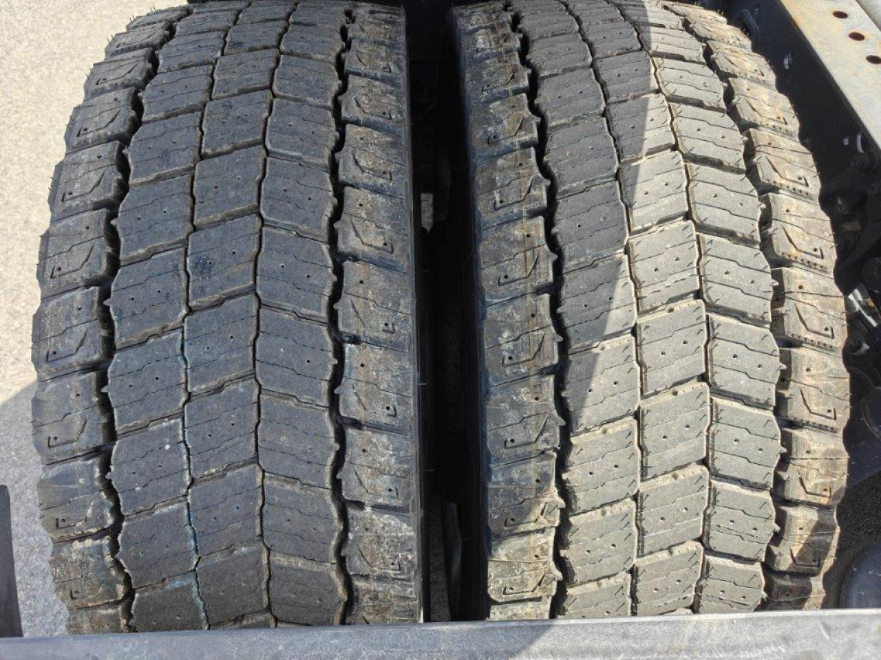 IVECO S-Way AS440S46T/P2LNG Euro6 Intarder Klima - شاحنة جرار: صور 4 IVECO S-Way AS440S46T/P2LNG Euro6 Intarder Klima - شاحنة جرار: صور 4