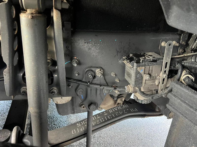 Renault T HIGH 520 VOITH RETARDER*T520 HIGH*2022 model*ND - شاحنة جرار: صور 3 Renault T HIGH 520 VOITH RETARDER*T520 HIGH*2022 model*ND - شاحنة جرار: صور 3