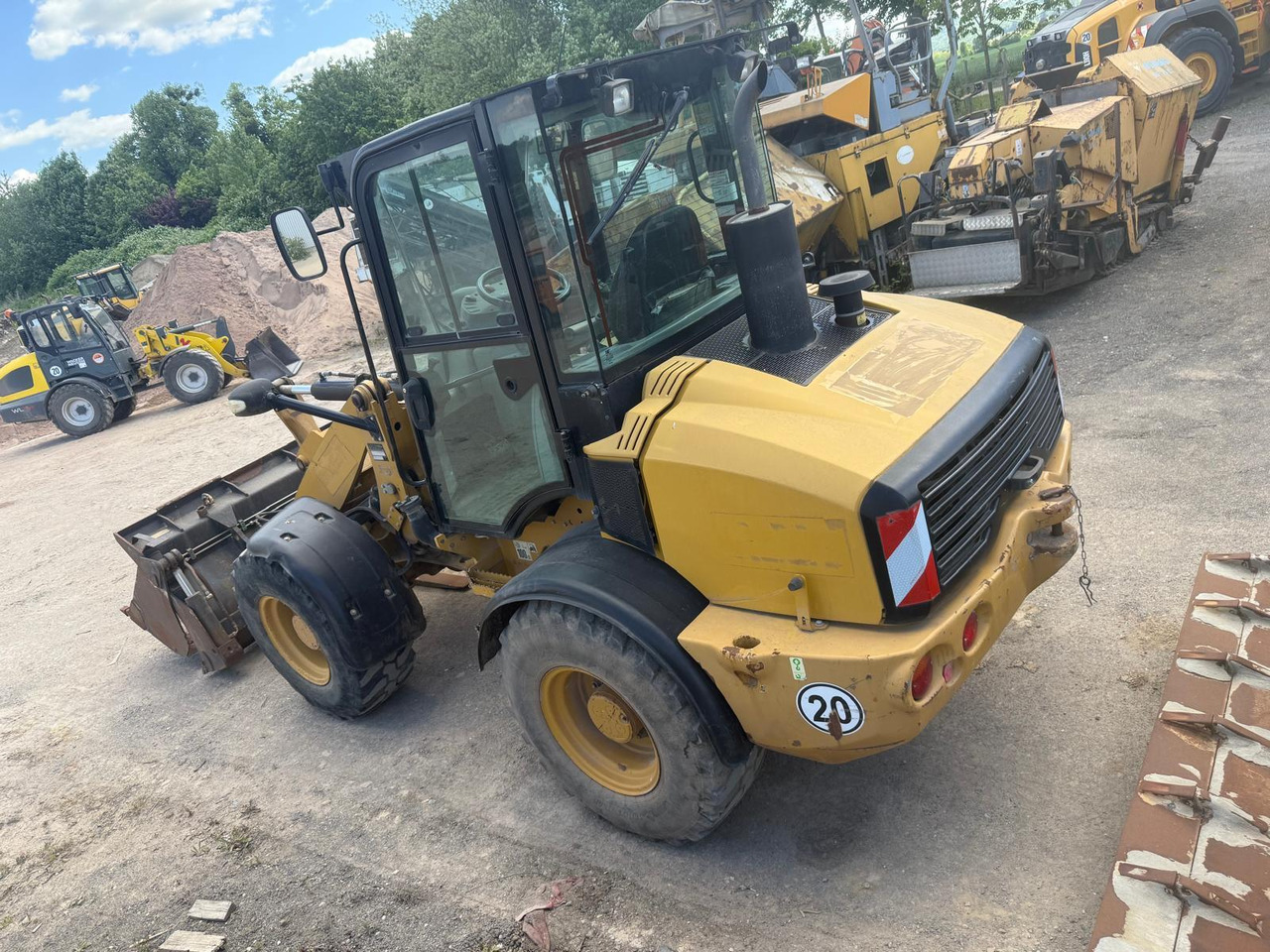 Caterpillar 908 H 2 mal verfügbar - اللودر بعجل: صور 1 Caterpillar 908 H 2 mal verfügbar - اللودر بعجل: صور 1