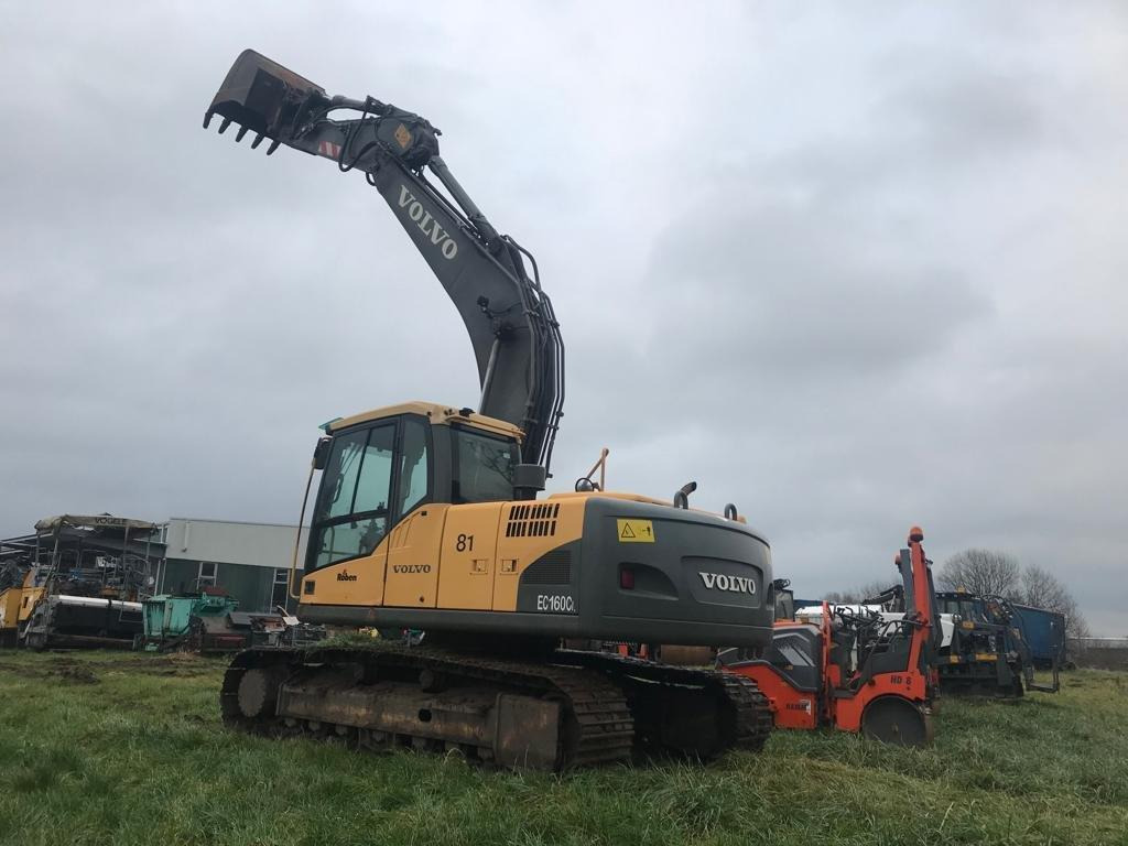 Volvo EC 160 CL well - حفارات زحافة: صور 5 Volvo EC 160 CL well - حفارات زحافة: صور 5