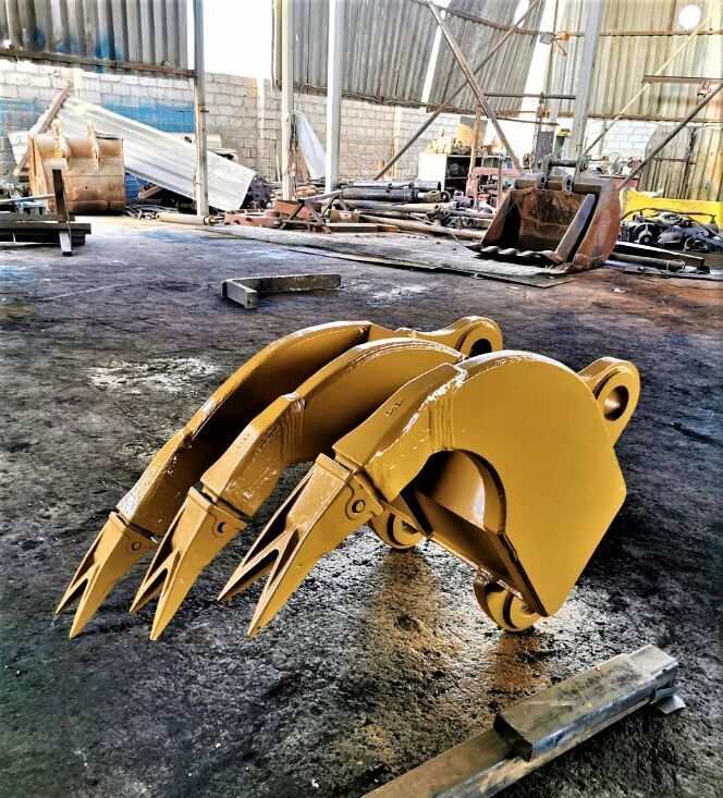 AME Heavy Duty Multi Ripper - حراث تحت التربة - حفارة: صور 5 AME Heavy Duty Multi Ripper - حراث تحت التربة - حفارة: صور 5