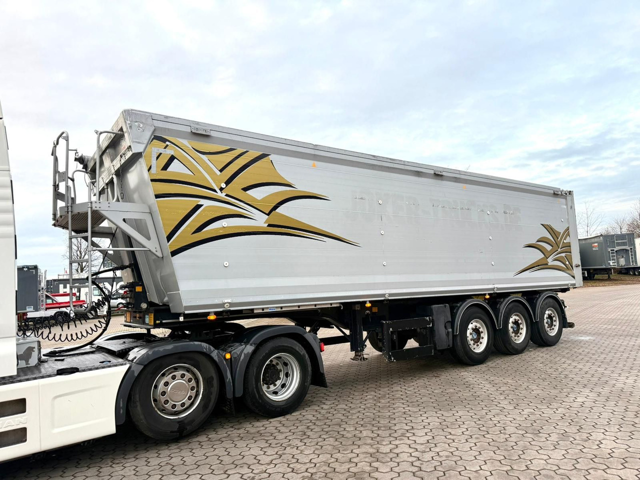 Benalu Bulkliner 95 Alu Kippmulde 51,5m³ - قلابة نصف مقطورة: صور 2 Benalu Bulkliner 95 Alu Kippmulde 51,5m³ - قلابة نصف مقطورة: صور 2